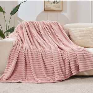 Super Soft Throw Blanket Pink Premium - 50"x60"